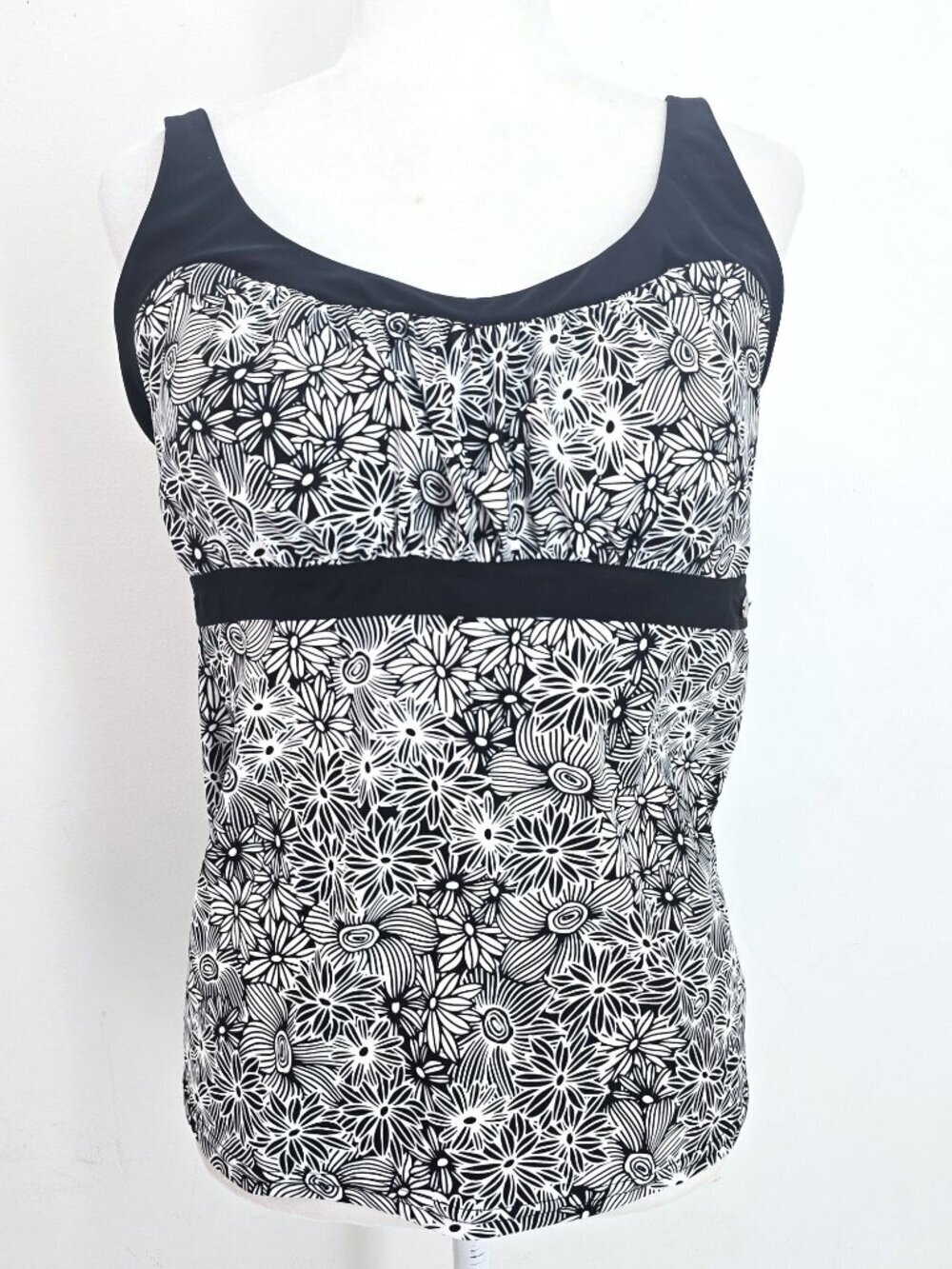 ZeroXposur Back White Floral Padded Comfort Straps Tankini Swim Top Women XXL